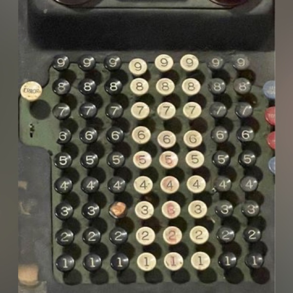 Vintage adding machine - Picture 2 of 3